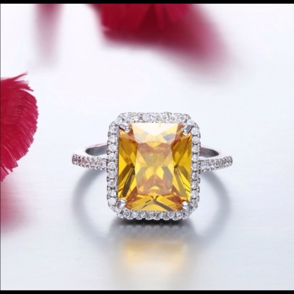 Beautiful Citrine Ring